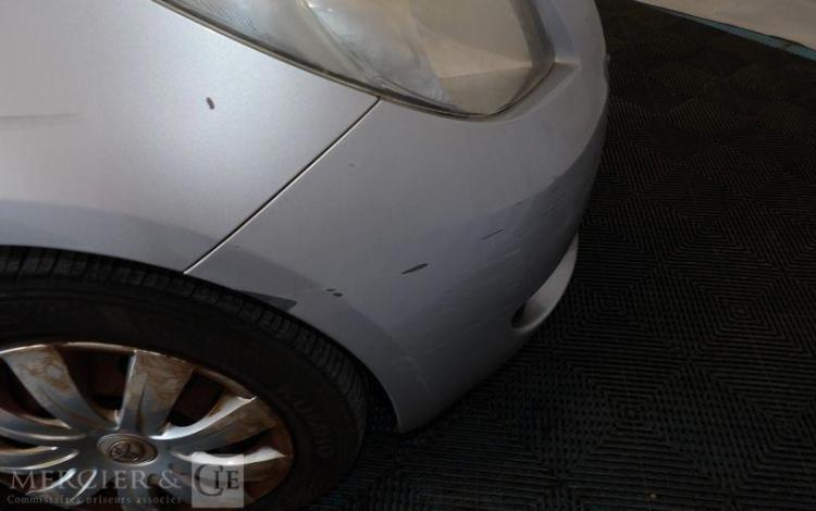 TOYOTA YARIS 1.3 VVTI 85CH NAVIMEDIA GRIS ET-761-HF