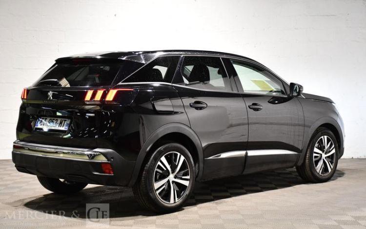 PEUGEOT 3008 1,2 PURETECH 130 ALLURE NOIR ET-953-MT
