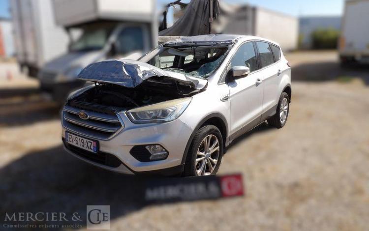 FORD KUGA 1,5 ECOBOOST 120CH TITANIUM 4X2 S&S  EV-619-XZ