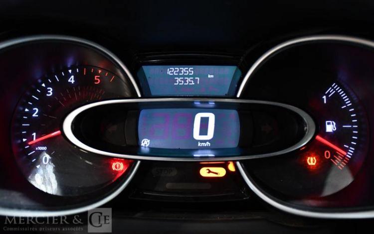 RENAULT CLIO IV ESTATE 1.5 DCI 90 INTENS ENERGY GRIS EV-846-TH