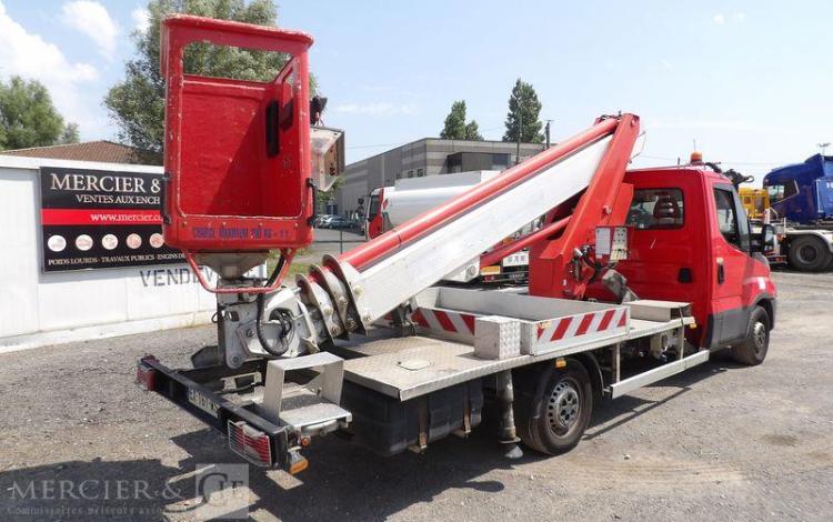 MULTITEL DAILY  AVEC NACELLE 20M – ROUGE EX-161-WS