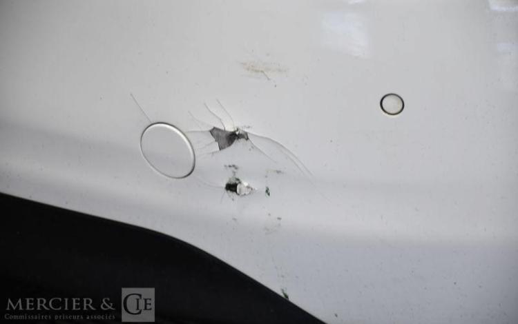 PEUGEOT 208 STYLE PURE TECH 82 BLANC EX-411-GM