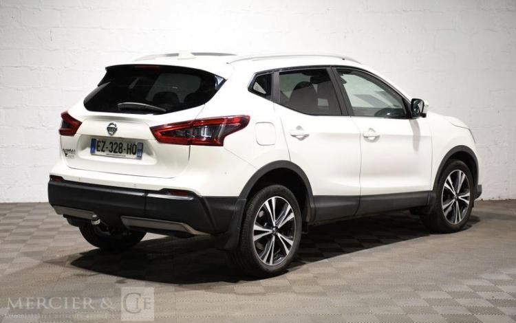NISSAN QASHQAI 1,2 DIGT 115 TECKNA  2WD X TRONIC BLANC EZ-328-HQ