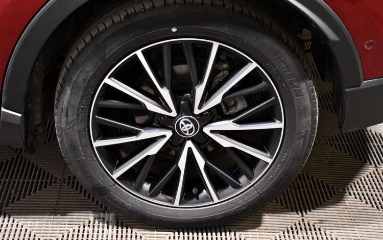 TOYOTA C-HR 1,8 122CH 100 FULL-HYBRID COLLECTION 4X2 E-CVT BVA BORDEAUX FA-112-TA