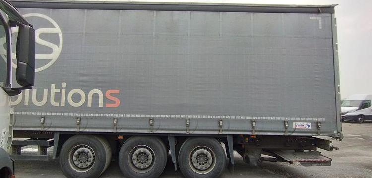 SCHMITZ SEMI-REMORQUE BACHEE 3 ESSIEUX AVEC HAYON DHOLLANDIA 2000KG – PTAC 39 TONNES  FB-609-YF