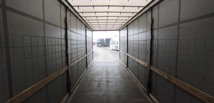 SCHMITZ SEMI-REMORQUE BACHEE 3 ESSIEUX AVEC HAYON DHOLLANDIA 2000KG – PTAC 39 TONNES  FB-609-YF