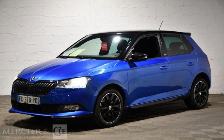 SKODA FABIA BLEU FC-370-PD