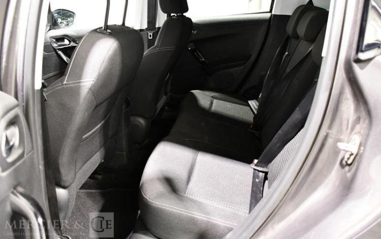 PEUGEOT 208 1,6 BLUEHDI 100 ALLURE S & S GRIS FC-738-EX