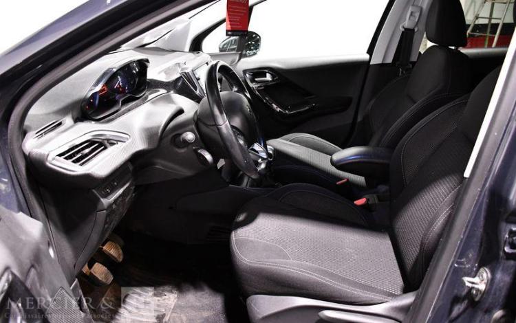 PEUGEOT 208 1,2 e-THP ALLURE BUSINESS PURE TECH 110 S&S GRIS FD-654-CL
