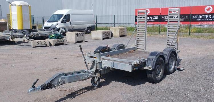 HUBIERE REMORQUE PORTE ENGIN 2 ESSIEUS – PTAC : 2,5 TONNES – ANNEE 2019  FD-949-LT