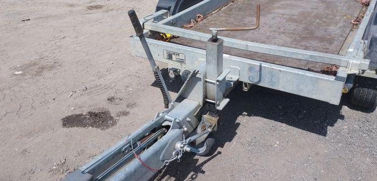 HUBIERE REMORQUE PORTE ENGIN 2 ESSIEUS – PTAC : 2,5 TONNES – ANNEE 2019  FD-949-LT