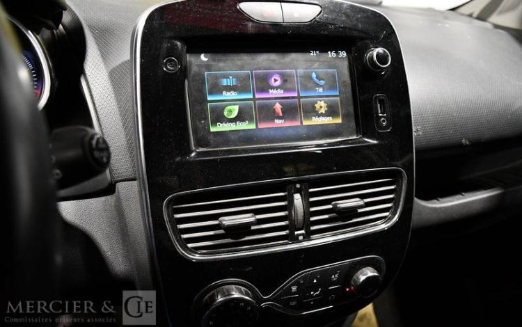RENAULT CLIO ESTATE 90CH INTENS BLANC FE-637-LM