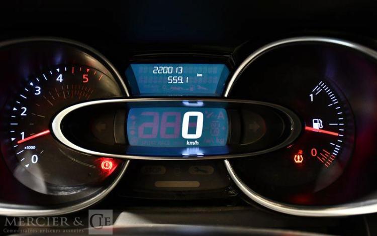 RENAULT CLIO ESTATE 90CH INTENS BLANC FE-637-LM