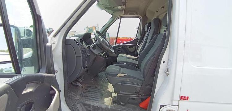 RENAULT MASTER  AVEC NACELLE 12 A 14 M KLUBB BLANC FE-658-BJ