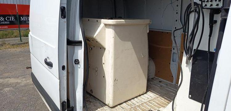 RENAULT MASTER  AVEC NACELLE 12 A 14 M KLUBB BLANC FE-658-BJ