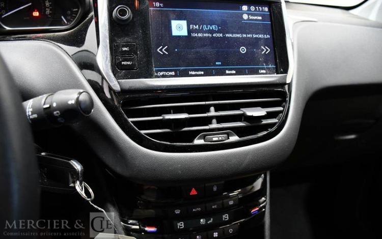 PEUGEOT 208 AFF PURETECH 82CH BVM5 PREMIUM PACK 5P GRIS FF-840-GR