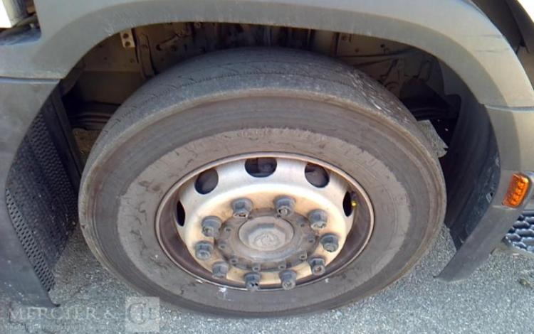 SCANIA PORTEUR P340 CAISSE HAYON GNC 2 ESSIEUX PTAC 19T BLANC FG-934-TT