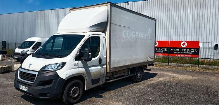 PEUGEOT BOXER 3 PHASE 3 435 L2 2,0HDI 16V 130CV AVEC HAYON DHOLLANDIA – DIESEL BLANC FH-321-ZZ
