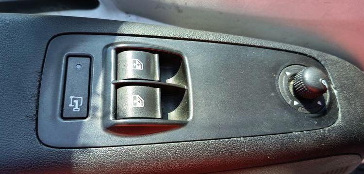 PEUGEOT BOXER 3 PHASE 3 435 L2 2,0HDI 16V 130CV AVEC HAYON DHOLLANDIA – DIESEL BLANC FH-321-ZZ