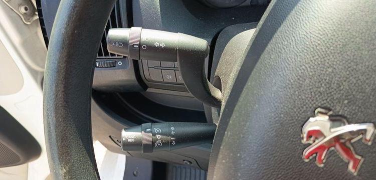 PEUGEOT BOXER 3 PHASE 3 435 L2 2,0HDI 16V 130CV AVEC HAYON DHOLLANDIA – DIESEL BLANC FH-321-ZZ
