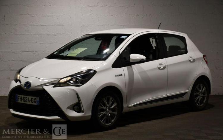 TOYOTA YARIS HYBRIDE 100H DYNAMIC 5P  FH-524-GX