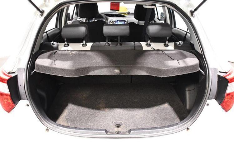 TOYOTA YARIS HYBRIDE 100H DYNAMIC 5P  FH-524-GX