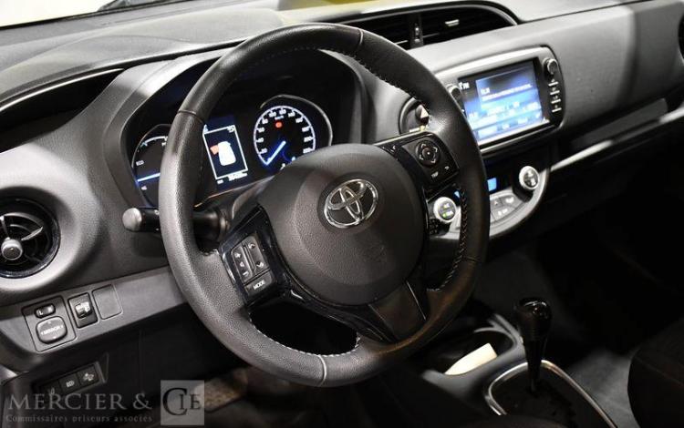TOYOTA YARIS HYBRIDE 100H DYNAMIC 5P  FH-524-GX