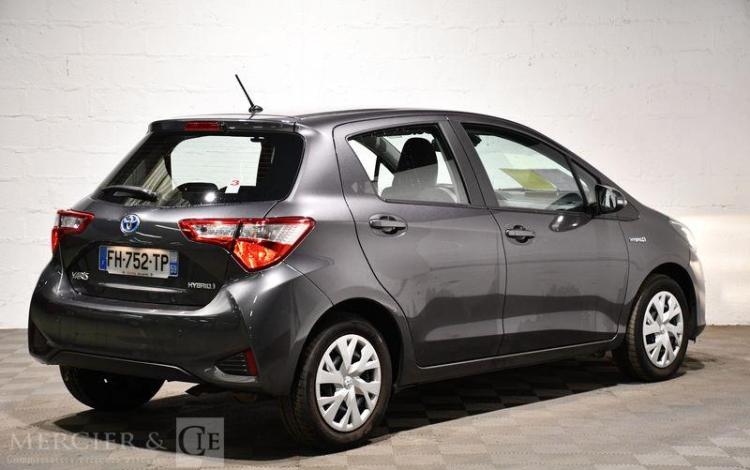 TOYOTA YARIS 1.5 VVTI 100H 75 HYBRID FRANCE BUSINESS BVA GRIS FH-752-TP