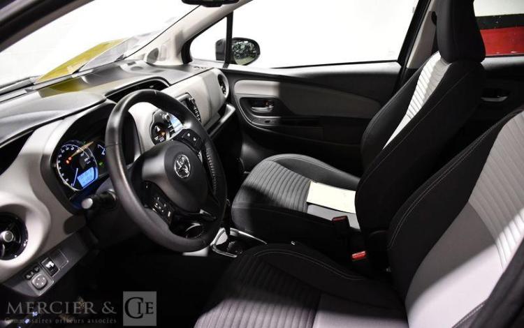 TOYOTA YARIS 1.5 VVTI 100H 75 HYBRID FRANCE BUSINESS BVA GRIS FH-752-TP
