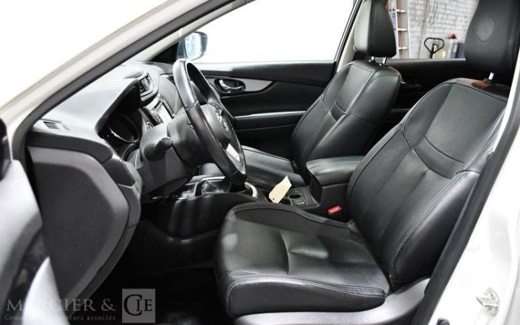 NISSAN X-TRAIL DCI 130 DISTINCTION BLANC FH-972-HZ