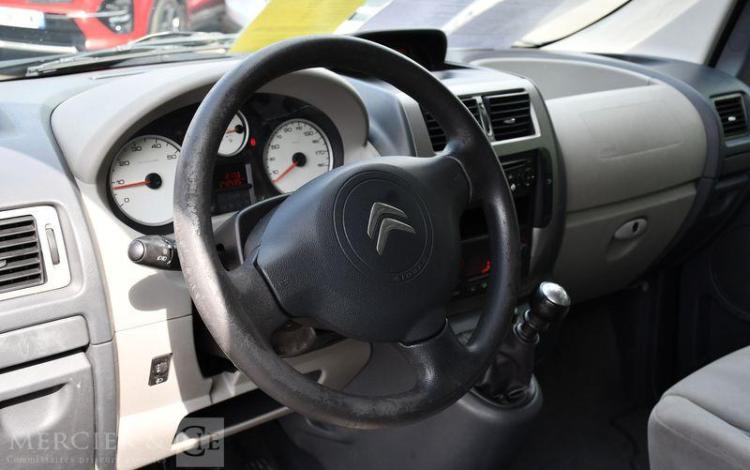 CITROEN JUMPY 2,0 HDI 120 NOIR FJ-811-TY
