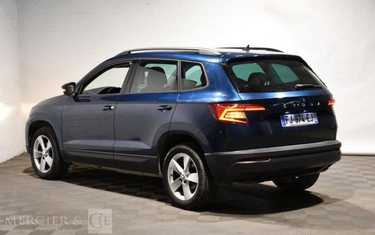 SKODA KAROQ 1.6 TDI 116ch BUSINESS DSG7 BLEU FJ-974-EJ