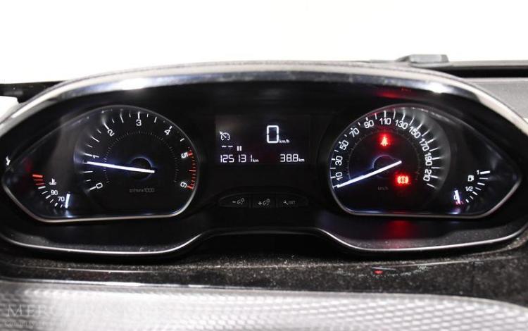 PEUGEOT 2008 BLANC FK-214-RB