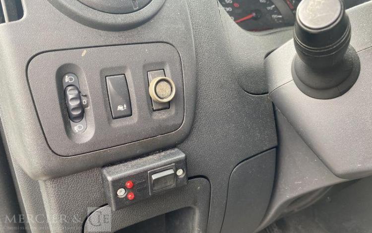RENAULT MASTER AVEC FRIGO THERMOKING V300 MAX – DIESEL – 115618 KMS – ANNEE 2019 BLANC FK-823-QJ