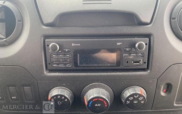 RENAULT MASTER AVEC FRIGO THERMOKING V300 MAX – DIESEL – 115618 KMS – ANNEE 2019 BLANC FK-823-QJ