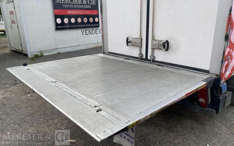 RENAULT MASTER AVEC FRIGO THERMOKING V300 MAX – DIESEL – 115618 KMS – ANNEE 2019 BLANC FK-823-QJ