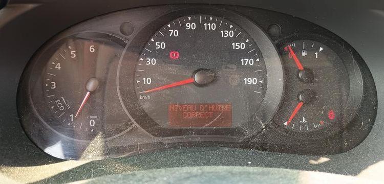RENAULT KANGOO 2 EXPRESS PHASE 2 1.5 DCI ENERGY 670 KGS S&S 110CV – DIESEL – 103667 KMS GRIS FK-908-CM