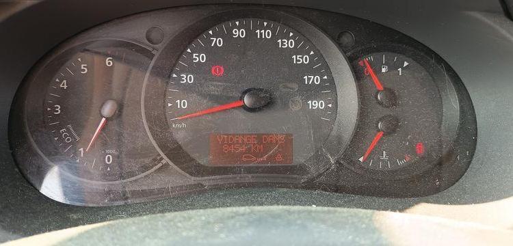 RENAULT KANGOO 2 EXPRESS PHASE 2 1.5 DCI ENERGY 670 KGS S&S 110CV – DIESEL – 103667 KMS GRIS FK-908-CM
