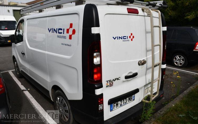 RENAULT TRAFIC L1H1 BLANC FM-213-MB