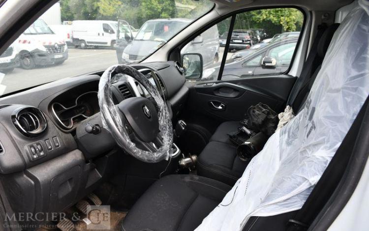 RENAULT TRAFIC L1H1 BLANC FM-213-MB