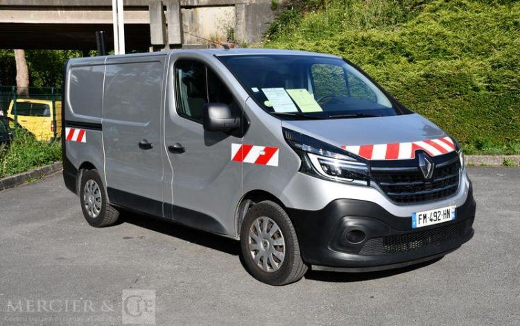 RENAULT TRAFIC GCF L1H1 1200 DCI 95 GRIS FM-492-HN