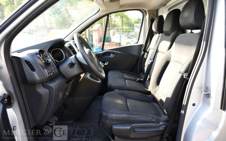 RENAULT TRAFIC GCF L1H1 1200 DCI 95 GRIS FM-492-HN