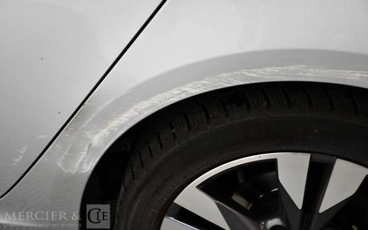 RENAULT MEGANE 1.5 BLUEDCI 115 INTENS EDC GRIS FN-319-KL