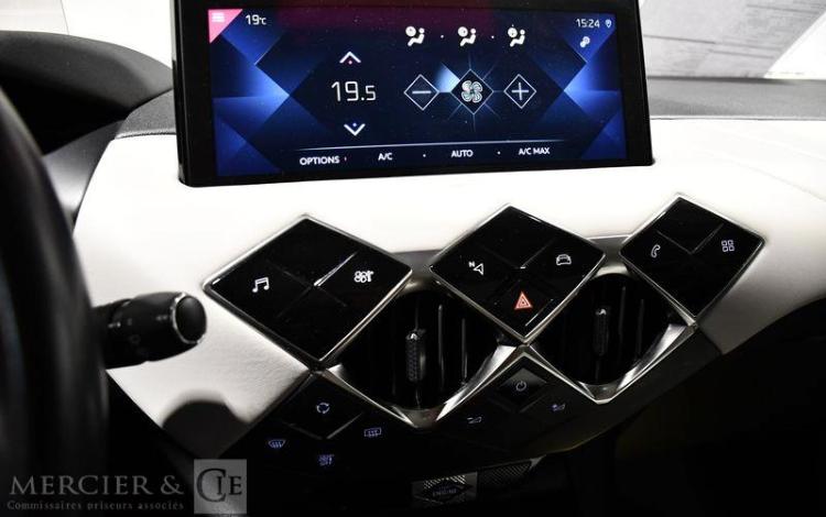 DS DS3 CROSSBACK PURE TECH 130 ROUGE FP-227-YP
