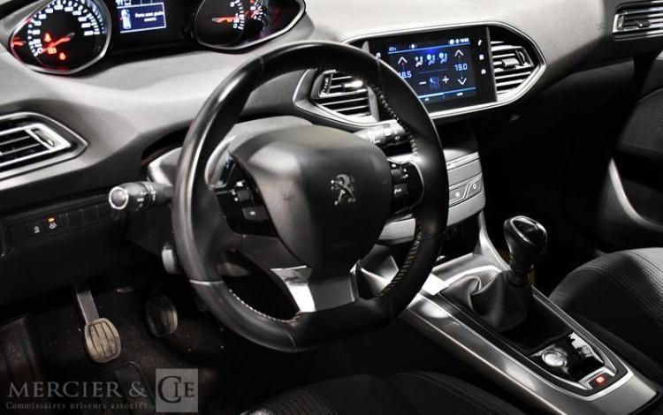 PEUGEOT 308 1.2 PURETECH 130 ALLURE GRIS FP-301-AQ