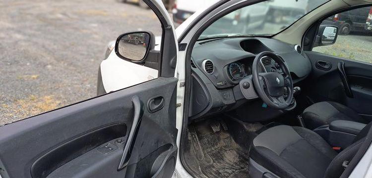 RENAULT KANGOO 2 EXPRESS ZE 60CV BOITE AUTO – ELECTRIQUE – 62861 KMS – ANNEE 2020 BLANC FP-623-XY