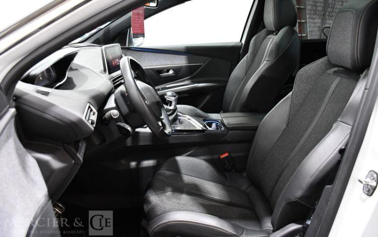 PEUGEOT 5008 1.2 PURETECH 130 GT LINE BLANC FP-656-RV