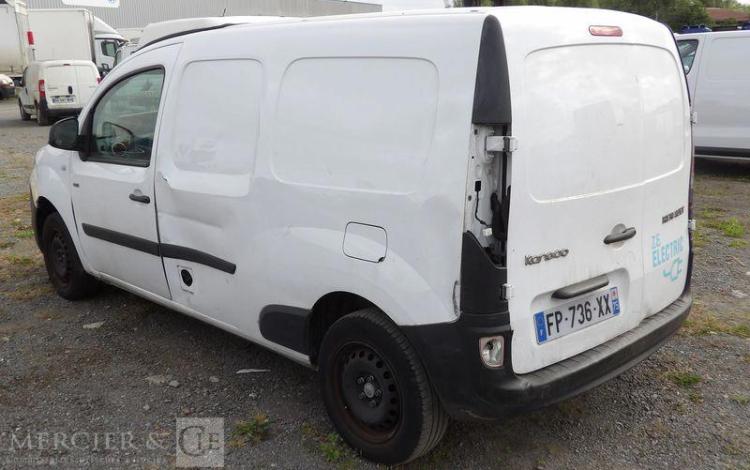 RENAULT KANGOO 2 EXPRESS ZE 60 CV BOITE AUTO – ELECTRIQUE 57039 KMS – ANNEE 2020 BLANC FP-736-XX