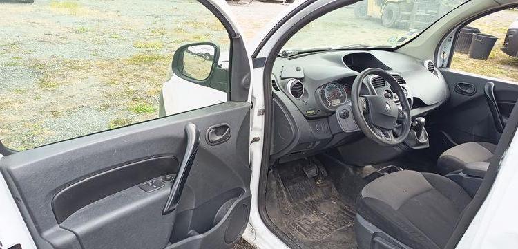 RENAULT KANGOO 2 EXPRESS ZE 60 CV BOITE AUTO – ELECTRIQUE 57039 KMS – ANNEE 2020 BLANC FP-736-XX