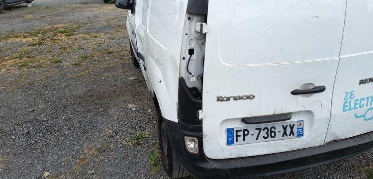 RENAULT KANGOO 2 EXPRESS ZE 60 CV BOITE AUTO – ELECTRIQUE 57039 KMS – ANNEE 2020 BLANC FP-736-XX